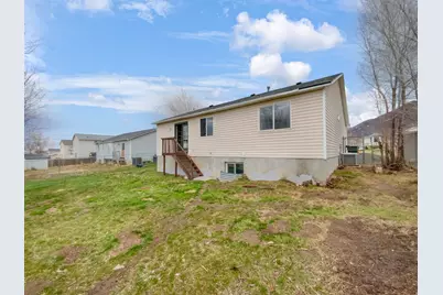211 N 630 E, Tooele, UT 84074 - Photo 13