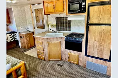 33 Rosie Ln, Monticello, UT 84535 - Photo 13