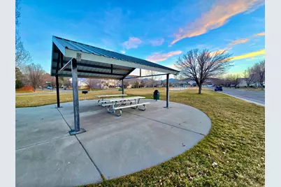 290 W 1430 N, Tooele, UT 84074 - Photo 29