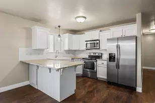 1852 E Shay Ln, South Weber, UT 84405 - Photo 7