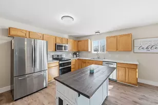 1771 W Beaumont Dr, Kaysville, UT 84037 - Photo 7