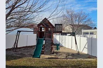 1627 S 3050 E, Spanish Fork, UT 84660 - Photo 9