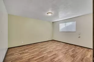 8136 S Cottonwood Circle, Sandy, UT 84094 - Photo 7