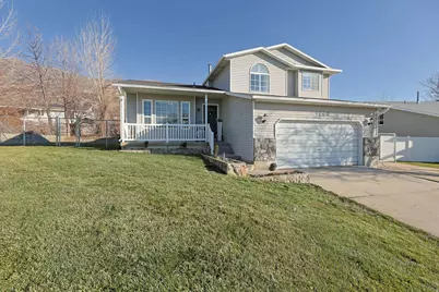 1243 S Cannon Dr E, Farmington, UT 84025 - Photo 1