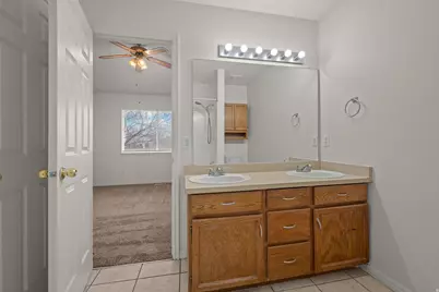 2713 S Centerbrook Dr, West Valley, UT 84119 - Photo 19