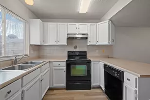 2713 S Centerbrook Dr, West Valley, UT 84119 - Photo 9