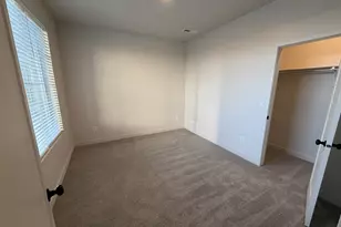 828 W Ivywell Ln, North Salt Lake, UT 84054 - Photo 7