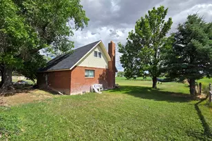 1264 S 425 E, Vernal, UT 84078 - Photo 3