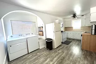 330 E 300 N, Price, UT 84501 - Photo 35