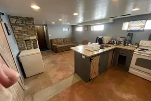 685 N 5400 W, Malad City, ID 83252 - Photo 21