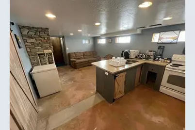 685 N 5400 W, Malad City, ID 83252 - Photo 21