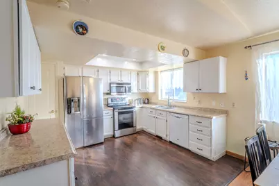 7529 S Springbrook Dr W, West Jordan, UT 84084 - Photo 7