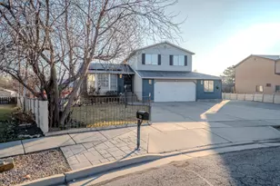 7529 S Springbrook Dr W, West Jordan, UT 84084 - Photo 3