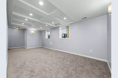 5123 S 550 W, Washington Terrace, UT 84405 - Photo 13