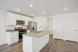 1895 N Blue Iris Ave, Tooele, UT 84074 - Photo 9