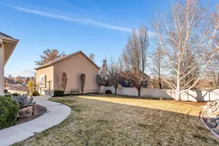 1052 S Cove Dr E, Springville, UT 84663 - Photo 11