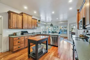 1052 S Cove Dr E, Springville, UT 84663 - Photo 15