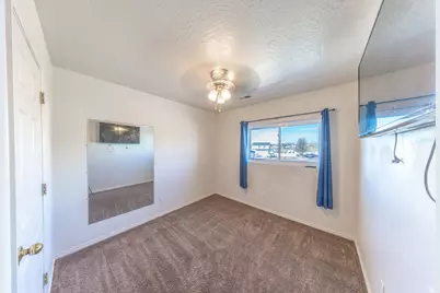 810 S 175 E, Layton, UT 84041 - Photo 23