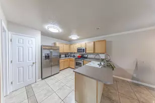 810 S 175 E, Layton, UT 84041 - Photo 11