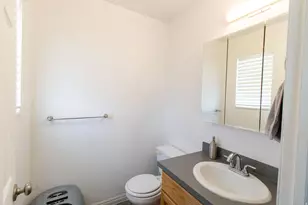 64 N 250 W, Clearfield, UT 84015 - Photo 9