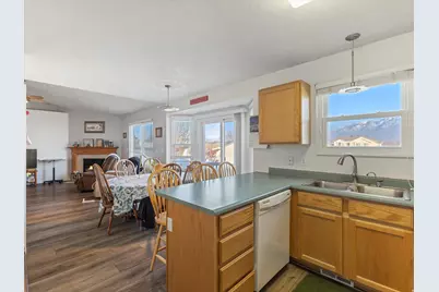 13237 S 2480 W, Riverton, UT 84065 - Photo 15