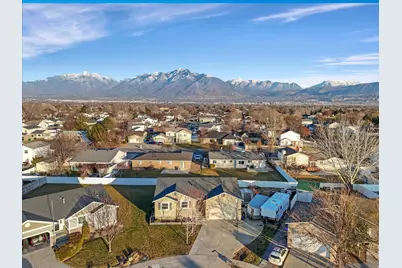 13237 S 2480 W, Riverton, UT 84065 - Photo 3