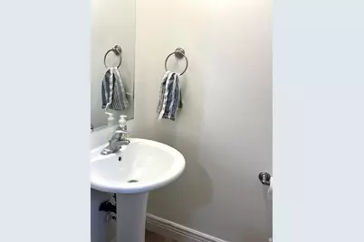 101 E 630 N #30, Smithfield, UT 84335 - Photo 7