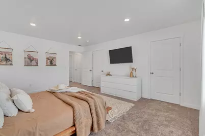 653 W Banner Dr, Grantsville, UT 84029 - Photo 13