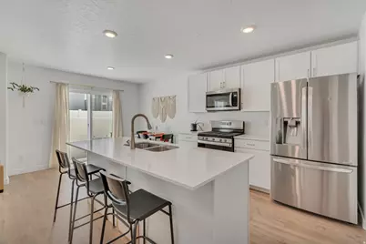 653 W Banner Dr, Grantsville, UT 84029 - Photo 7