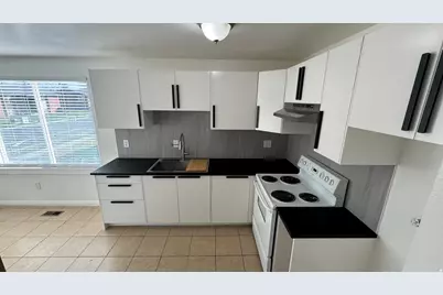 2530 S Parkcrest Dr, West Valley, UT 84119 - Photo 17