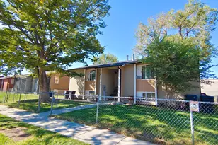 2530 S Parkcrest Dr, West Valley, UT 84119 - Photo 1