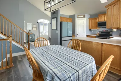 2602 W 3900 S, Roy, UT 84067 - Photo 7