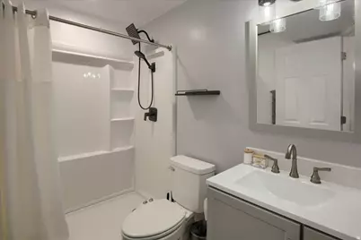 2602 W 3900 S, Roy, UT 84067 - Photo 15