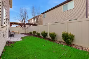 1090 W Stonehaven Dr, North Salt Lake, UT 84054 - Photo 29