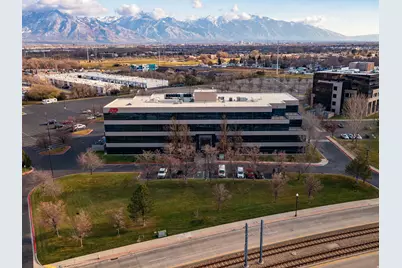 2835 S Decker Lake Dr W, West Valley, UT 84119 - Photo 33