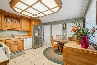 4923 W Mohave Way, West Valley, UT 84120 - Photo 9