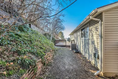 2600 E Oak Dr, Cottonwood Heights, UT 84093 - Photo 21