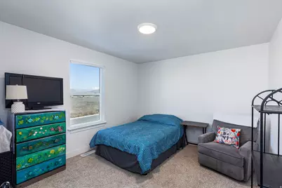 1068 E Springwater Way, Eagle Mountain, UT 84005 - Photo 15