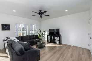 1068 E Springwater Way, Eagle Mountain, UT 84005 - Photo 3