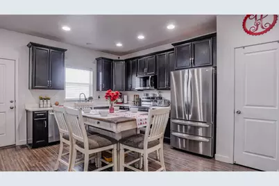 4259 E Hill View Dr, Eagle Mountain, UT 84005 - Photo 11