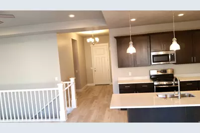 1884 W 950 N, Farmington, UT 84025 - Photo 9