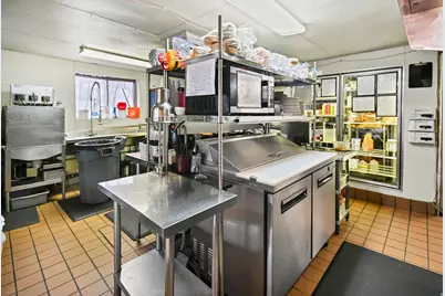 289 N Main St, Loa, UT 84747 - Photo 19