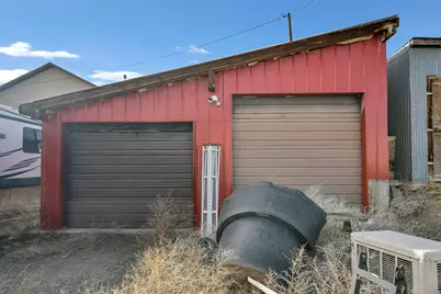 289 N Main St, Loa, UT 84747 - Photo 33