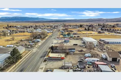 289 N Main St, Loa, UT 84747 - Photo 35