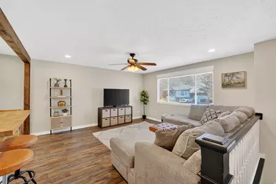 968 S 1000 E, Springville, UT 84663 - Photo 3