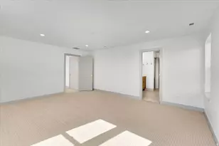 295 E 2050 S, Bountiful, UT 84010 - Photo 25