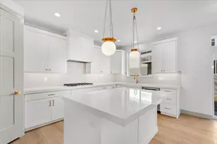 295 E 2050 S, Bountiful, UT 84010 - Photo 15