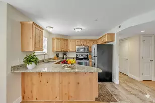 8264 S Resaca Dr E, Sandy, UT 84070 - Photo 7