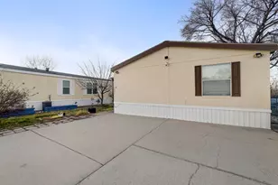 7032 W Apaloosa Dr, West Valley, UT 84128 - Photo 29