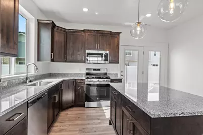 623 N 550 W #611, Smithfield, UT 84335 - Photo 7